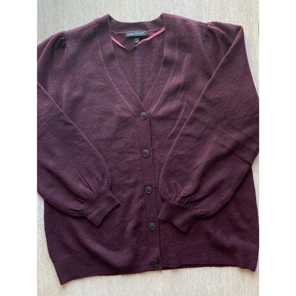 CLOSET CLOSING Lane Bryant V-Neck Button Front a cardigan NWOT
